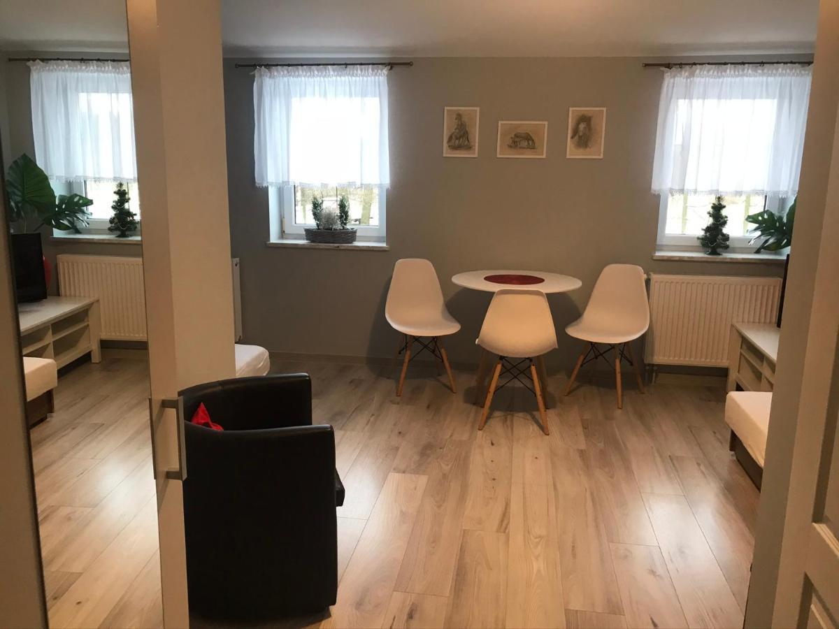 Stajnia Pod Debem * Starachowice