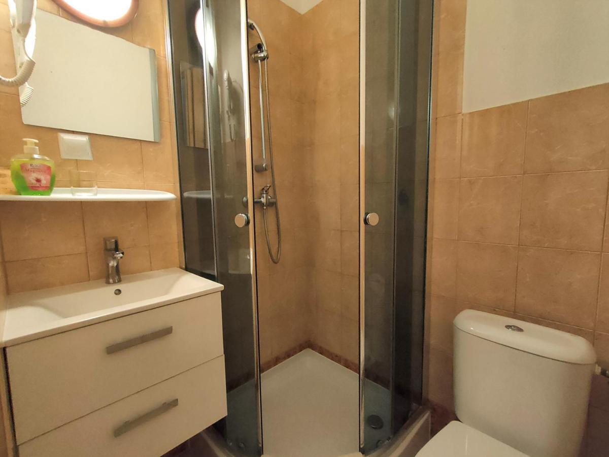 Bed & Breakfast Stajnia Pod Debem